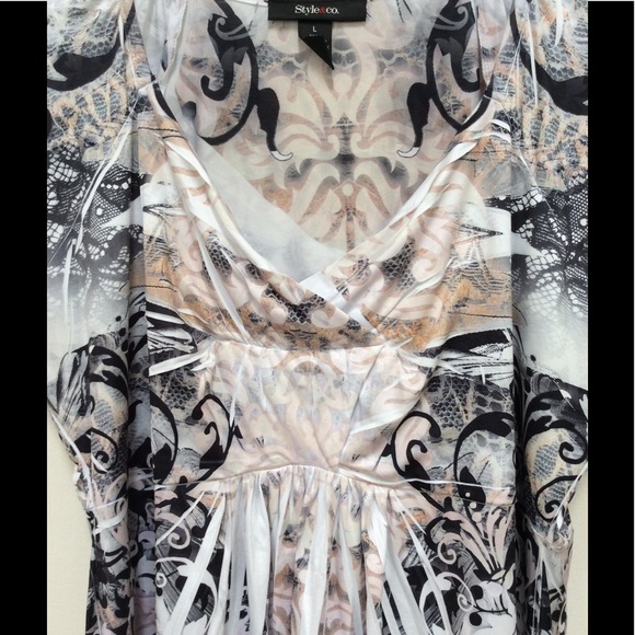 STYLE & Co. tunic. - Picture 4 of 4